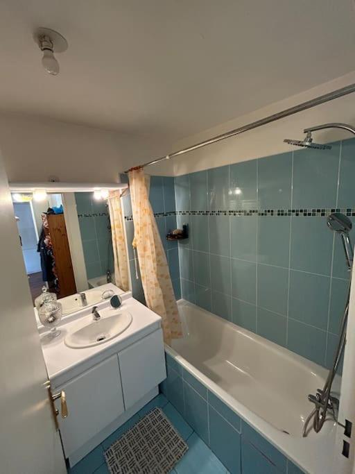 Appartement Spacieux Et Lumineux Aux Portes De Paris - Ideal Pour Visiter Et Se Reposer Bondy Kültér fotó